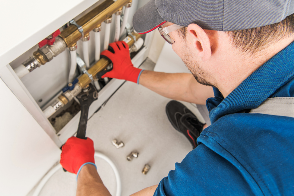 3 THINGS TO KNOW ABOUT YOUR LOCAL PLUMBING PROS